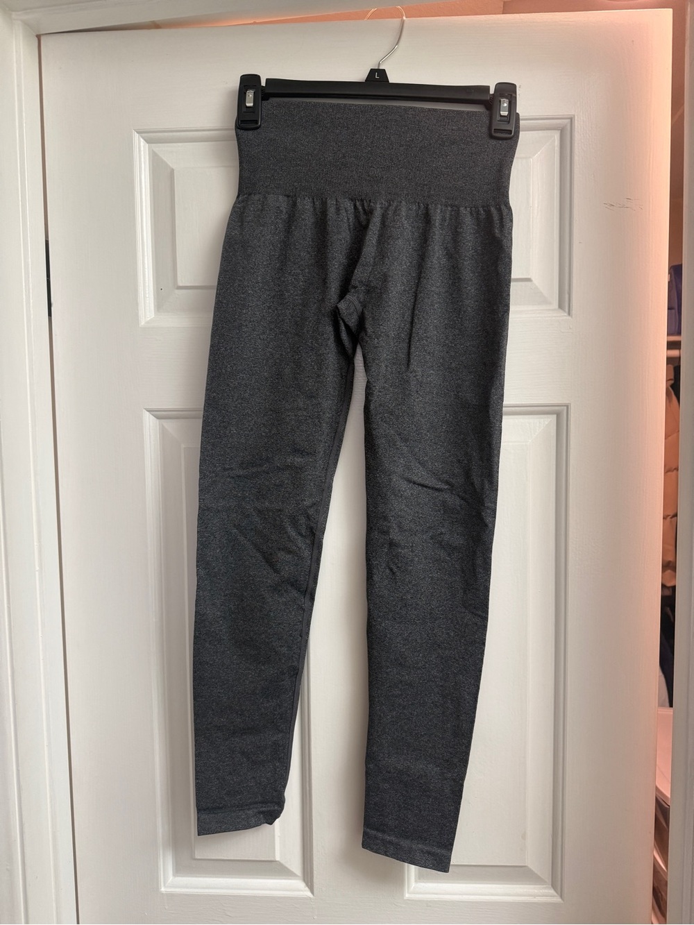 NVGTN High-Waist Women’s Leggings - Charcoal Gray